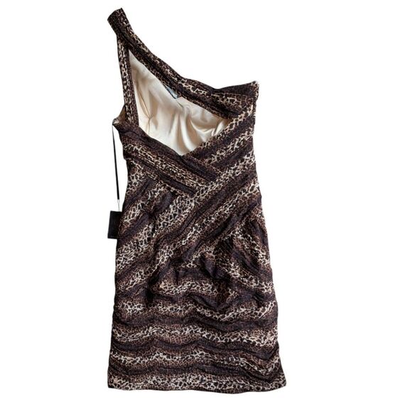 SUE WONG ANIMAL PRINT Draped Ruched ONE-SHOULDER SHEATH DRESS sz 8 - Picture 6 of 12